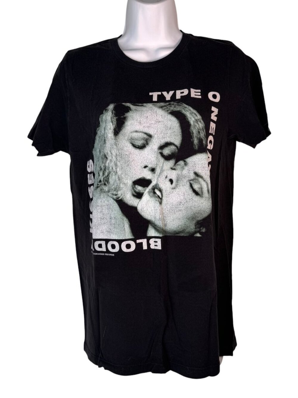 2018 Type O Negative T-Shirt Tee Bloody Kisses Gothic Doom Metal Women Kissing S